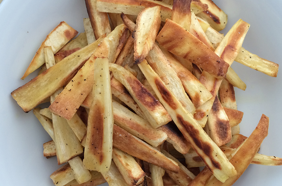 Truffle parsnip fries recipe that's easy to prep and so delicious